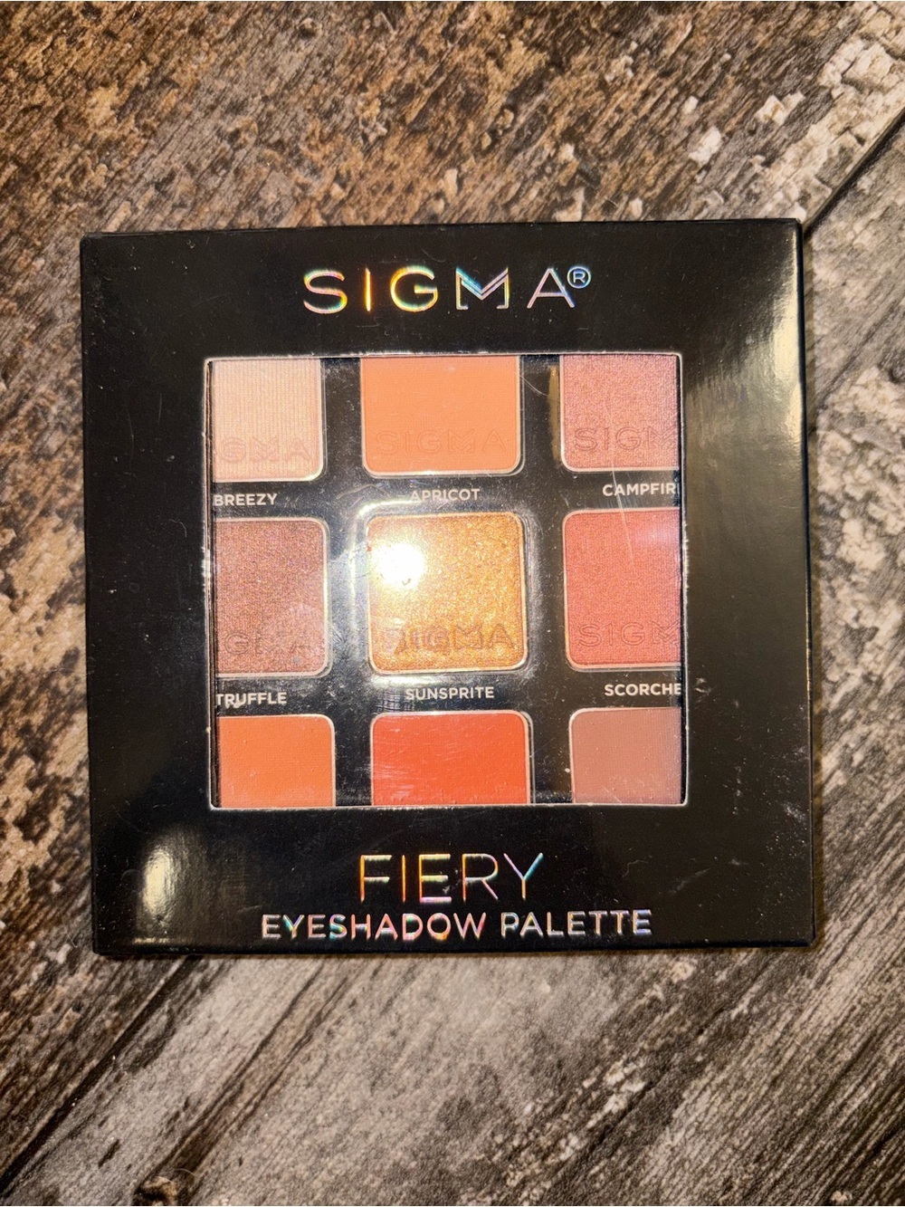 Sigma Beauty Fiery Eyeshadow Palette - Peach, Orange & Copper Shades